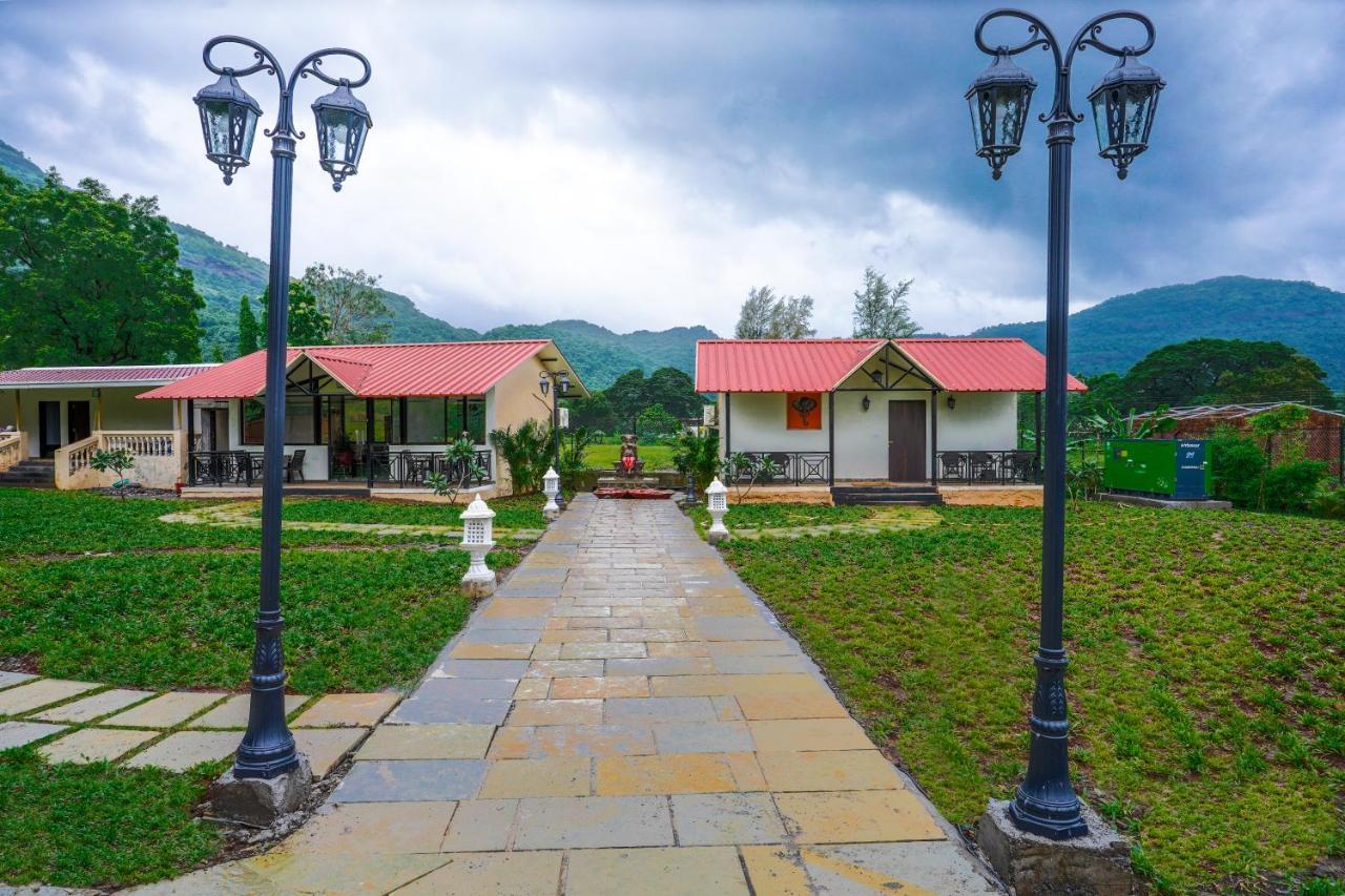 Ninad Homestays Karjat Ngoại thất bức ảnh