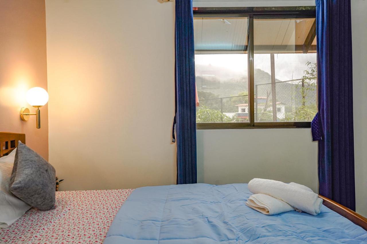Ninad Homestays Karjat Ngoại thất bức ảnh