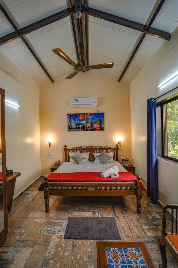 Ninad Homestays Karjat Ngoại thất bức ảnh