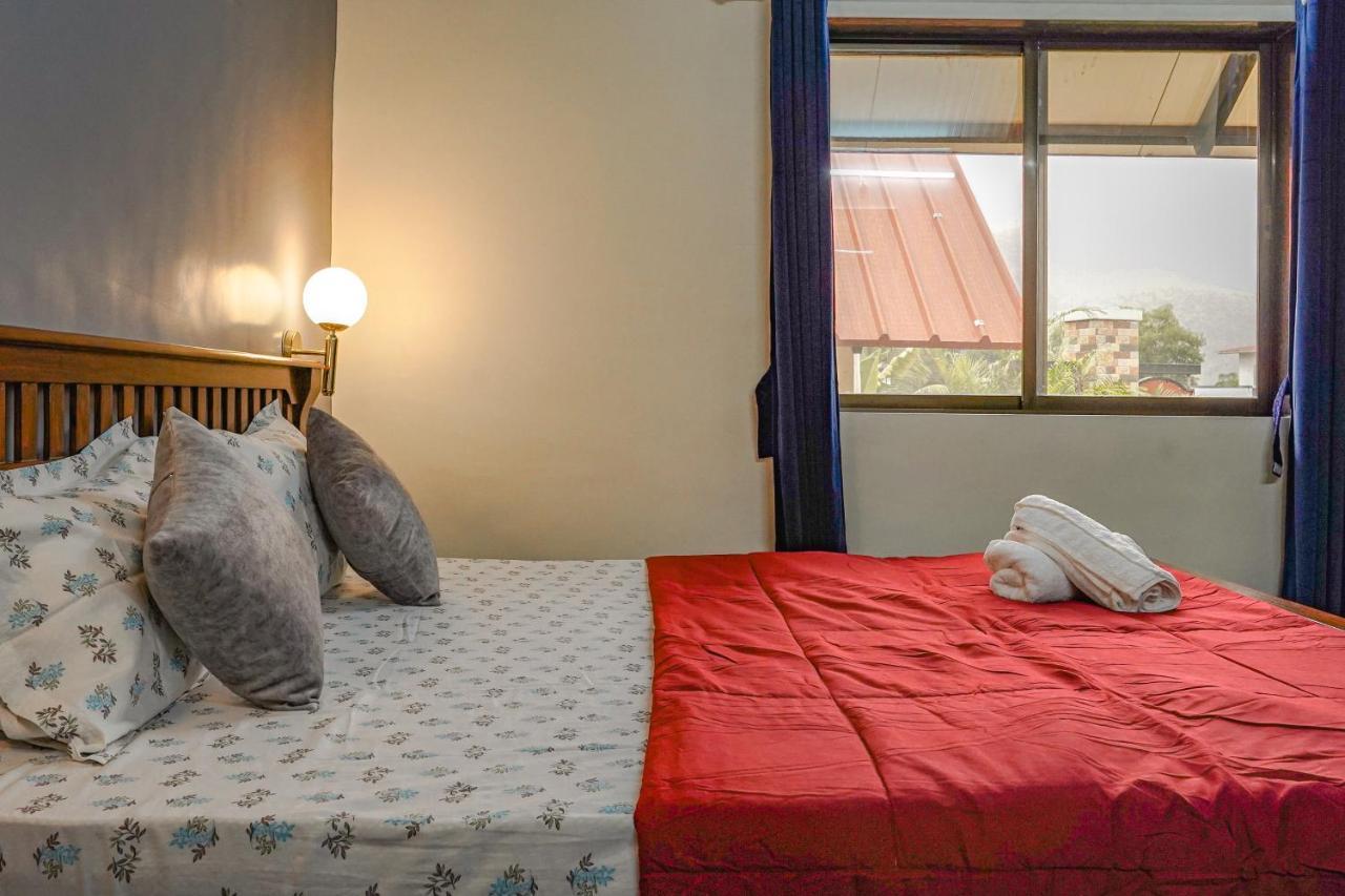 Ninad Homestays Karjat Ngoại thất bức ảnh