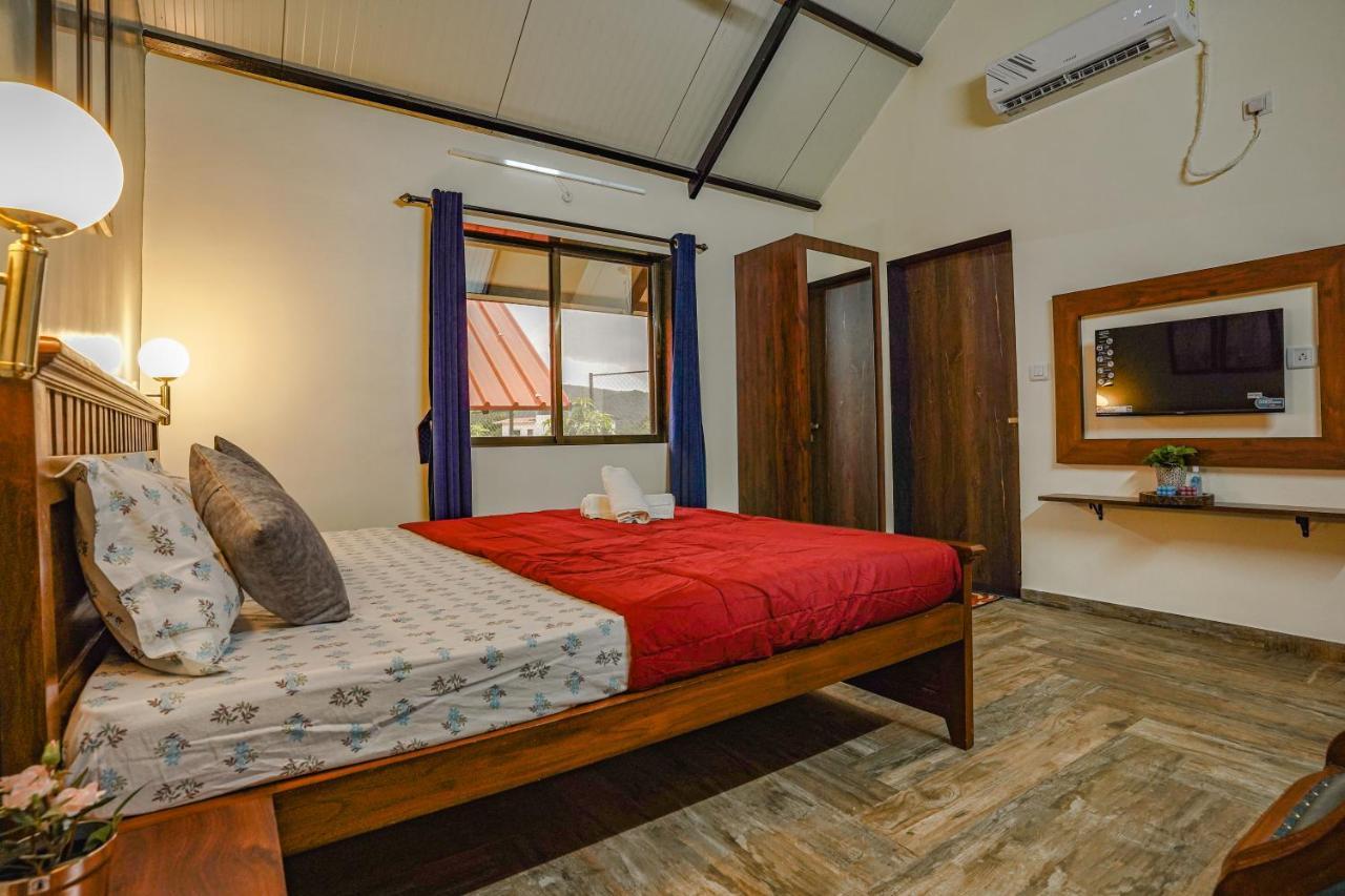 Ninad Homestays Karjat Ngoại thất bức ảnh