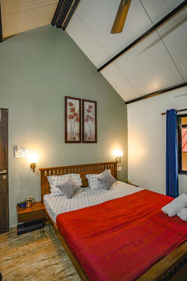 Ninad Homestays Karjat Ngoại thất bức ảnh